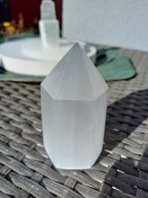 Selenit Pyramide Spitze - ca. 10 cm hoch - glatt poliert